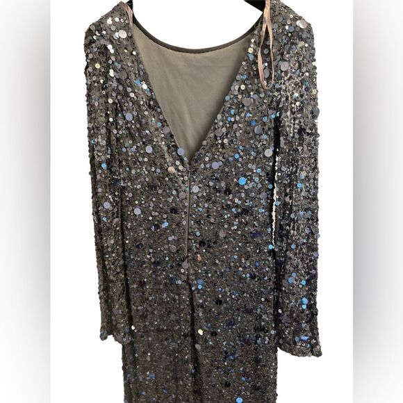 Aidan Mattox Silver sequin Dress - Sz 4 - Picture 2 of 2
